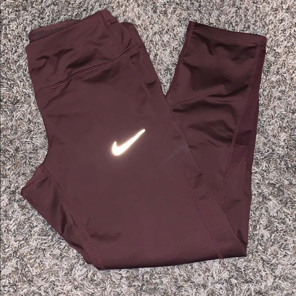 Nike crops